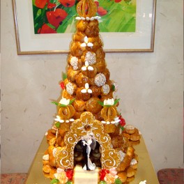 Croquembouche